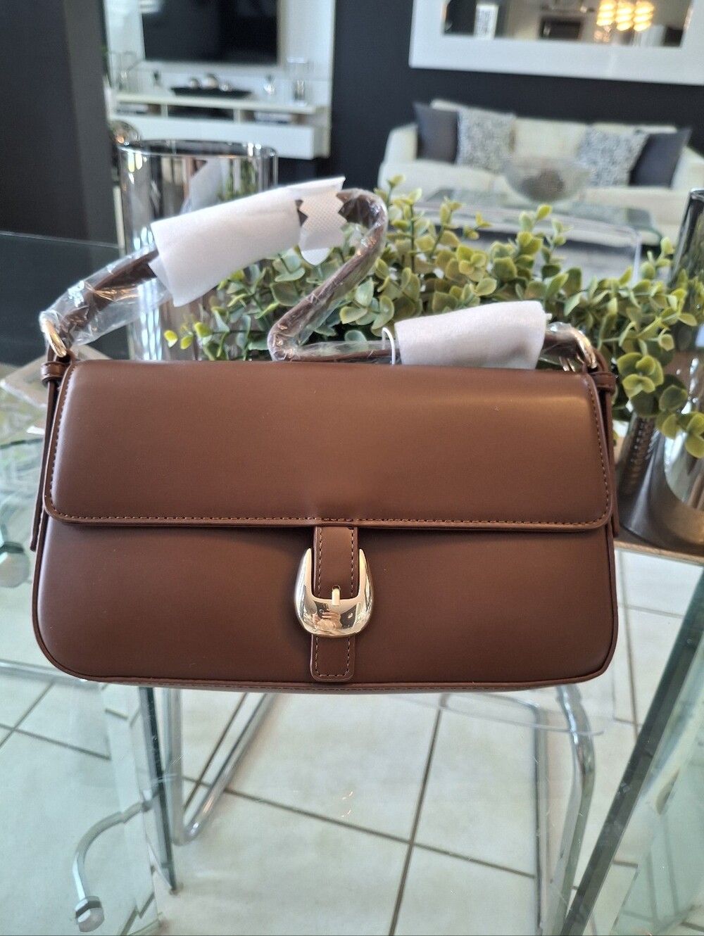 Classic Brown Leather Shoulder Bag with Silver Buckle